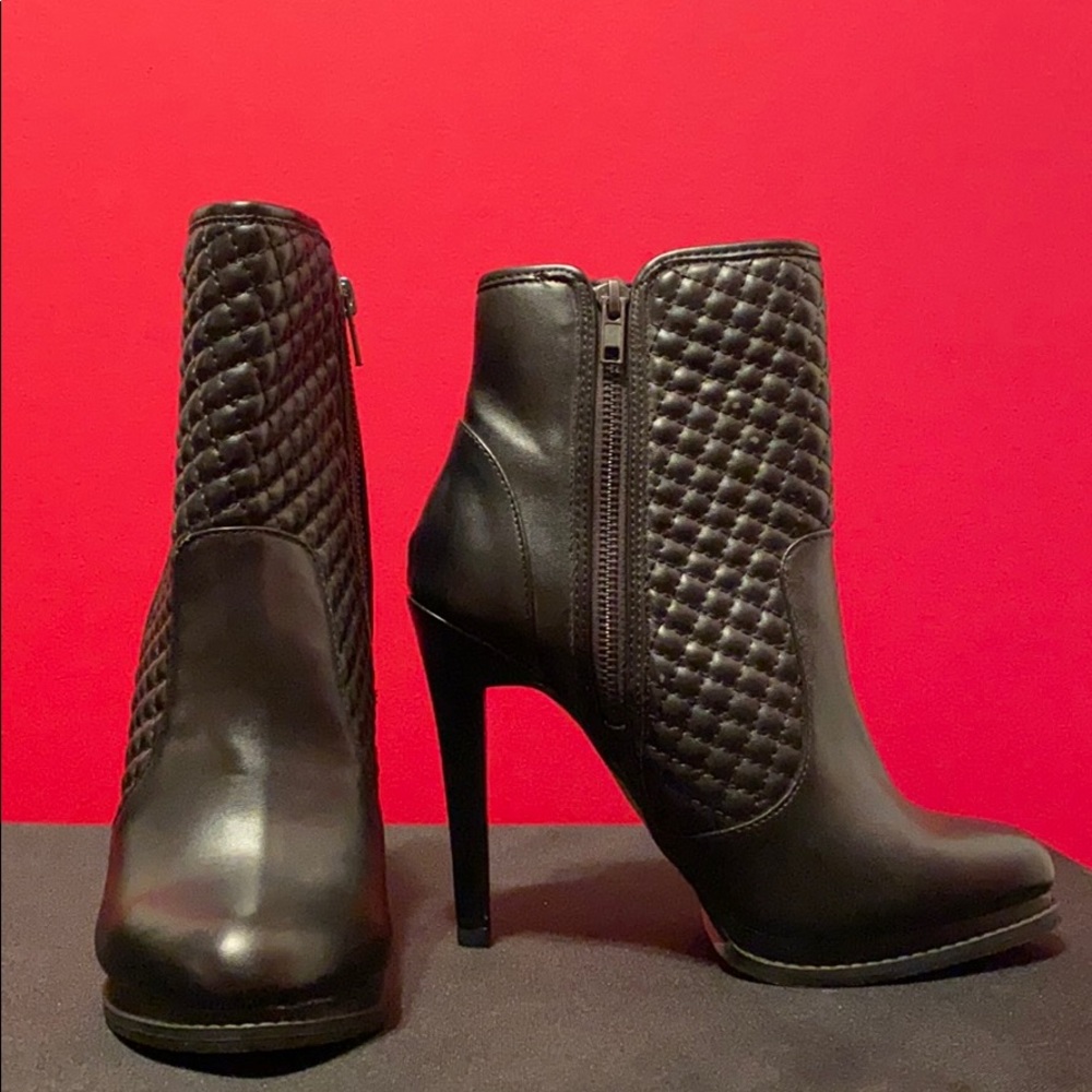 NWOT pleather boots
